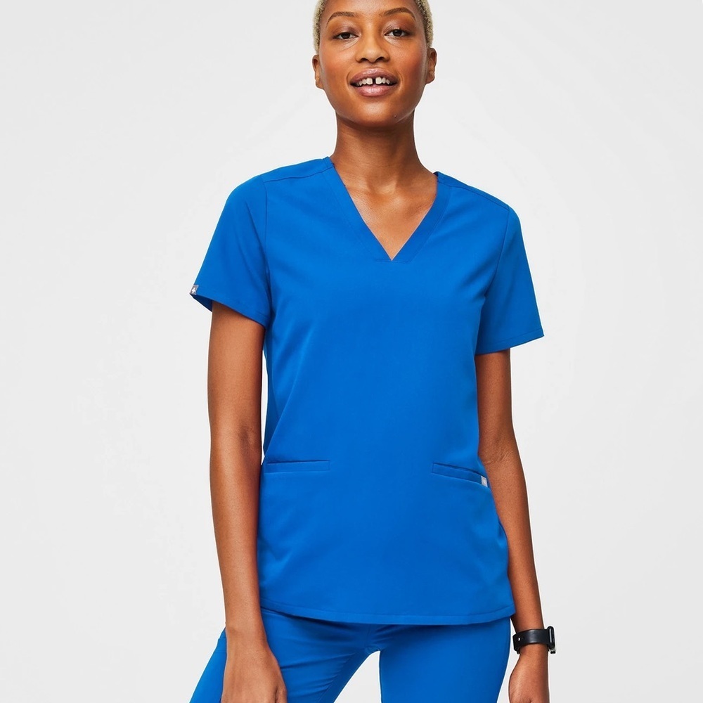 Figs Casma Three-Pocket Scrub Top Royal Blue
